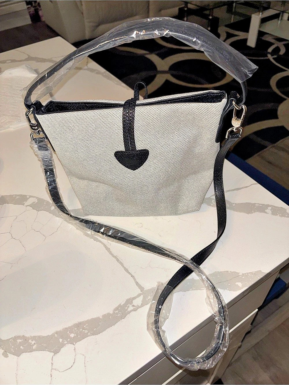 Longchamp Le Pliage Filet XS Crossbody Bag in White & Black - Picture 4 of 7